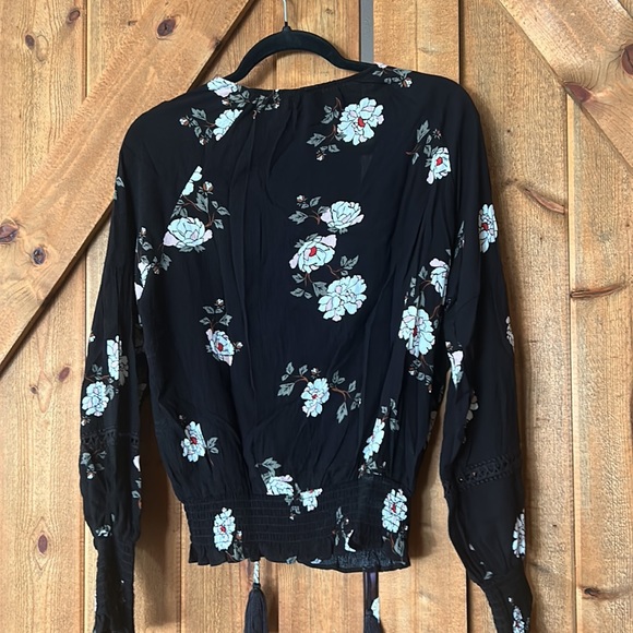 American Rag blouse - Picture 7 of 7